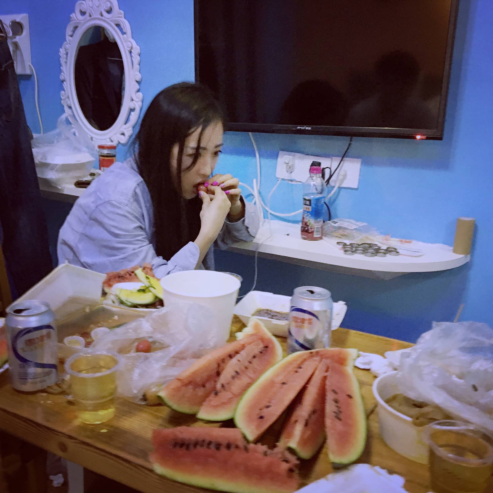 初次见面，请多关照